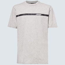 Cargar imagen en el visor de la galería, Playera Oakley Ribbon B1B Tee