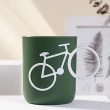 Cargar imagen en el visor de la galería, Taza con patrón de bicicleta